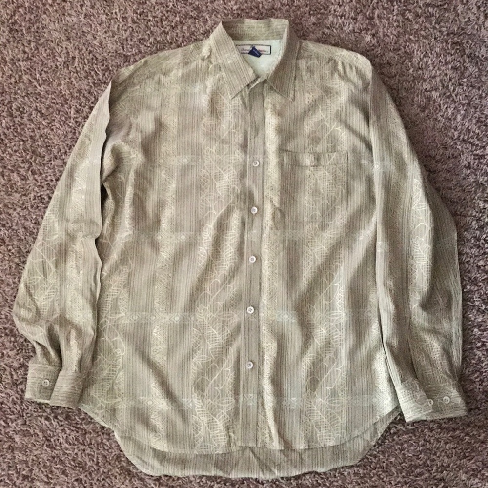 Tommy Bahama 100% silk shirt with floral threading